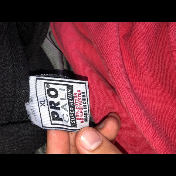 Sweatshirt - Picture 3 of 3